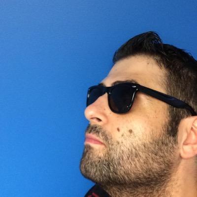 Cynic, critic, radio dude. Host of Studio92 on Fresh927. News junkie. My tweets are freelance.