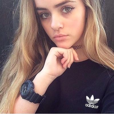 follow @dourkyharry if youre not a loser!