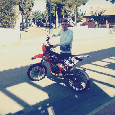 Instagram: 1895adrian