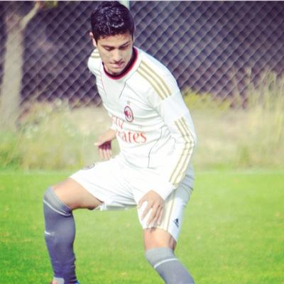 Lic. Derecho. Apasionado al Futbool y tambien lo llevo en practica.
