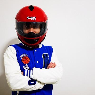 duozhil's profile picture. 