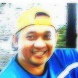 ada 3 hal dalam diri gw:
1. Humoris
2.Narsis
3. Eksotis
