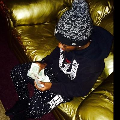 Follow Ya Boii !!!#FollowBack Snapchat- g5beenwavy KiK-g5benwavy #CokeBoys #1017GloGang