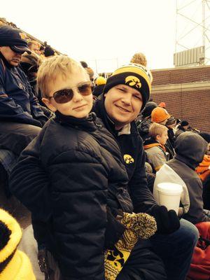 illhawki01's profile picture. Husband, Dad, Son.  Hawkeyes/Blackhawks/White Sox/Bears/Bulls/AVFC