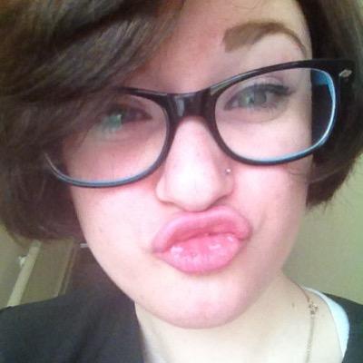 Babycakes4_20's profile picture. in love, and happy:))