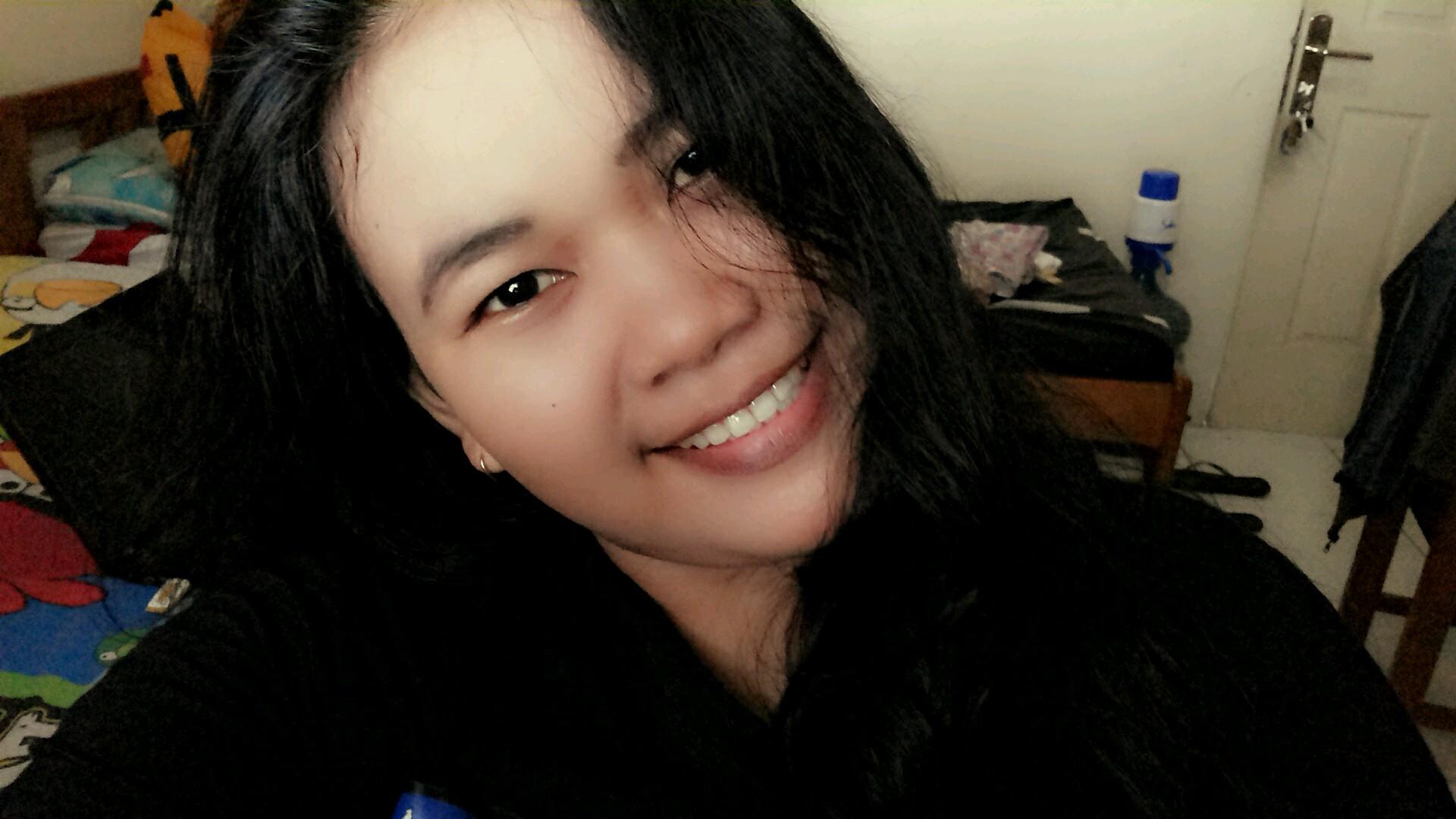 fentysiregar's profile picture. Singer♥music♥dream♥smile☺#thinkpositive#love♥#thebest#Me☺