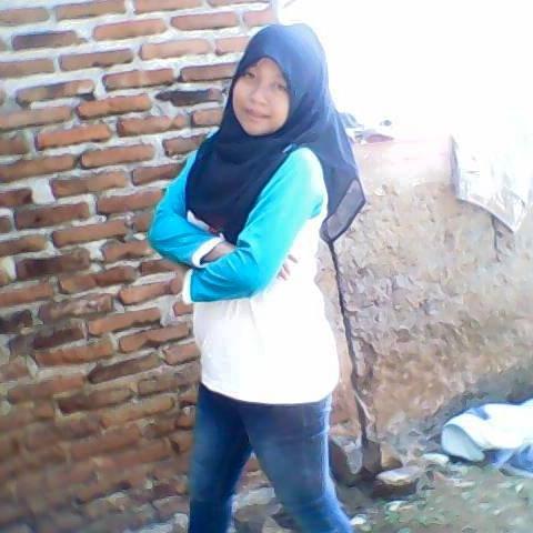 follow nih ig aku resmi ya : vinitadiah
facebook :finiyanti s'lalu di hati