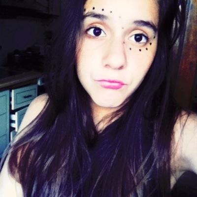 Instagram: vickypo9