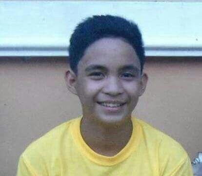 M A R K D A V E S . M E N D O Z A Follow Me and I Follow You Back Or I Follow You and Follow Me Back :) Honest To Promise :)