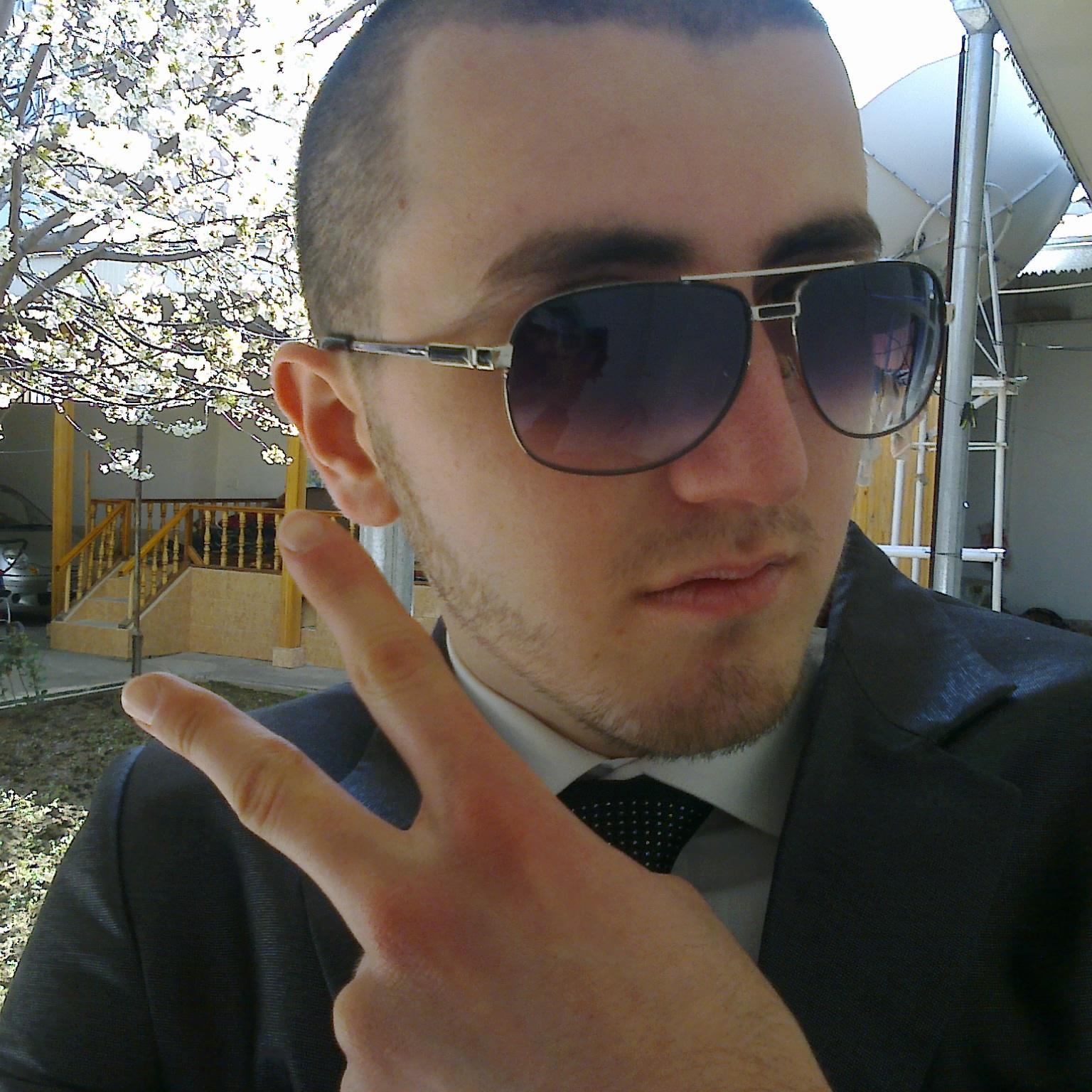 94Boxodir's profile picture. 