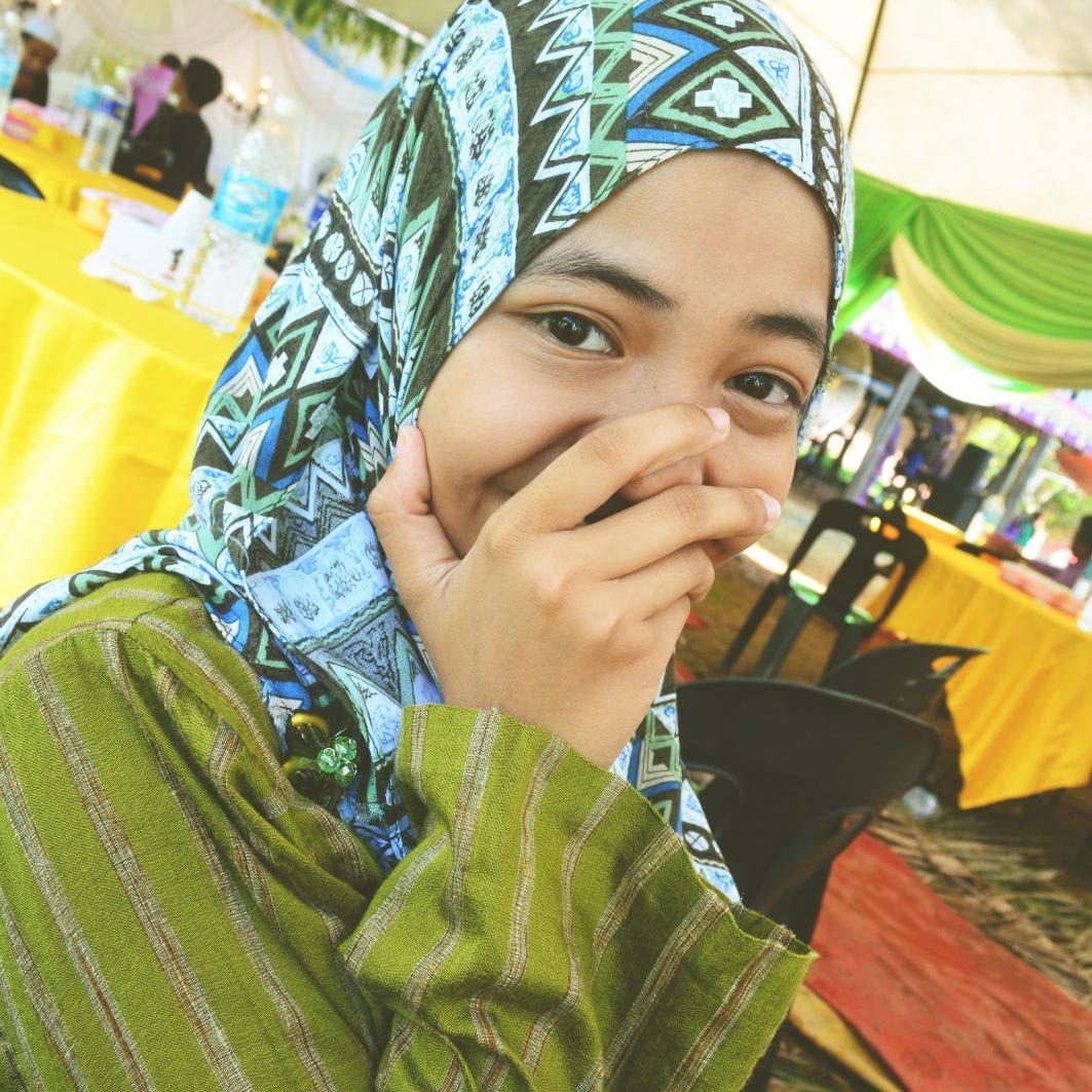 professional dreamer. najiha's