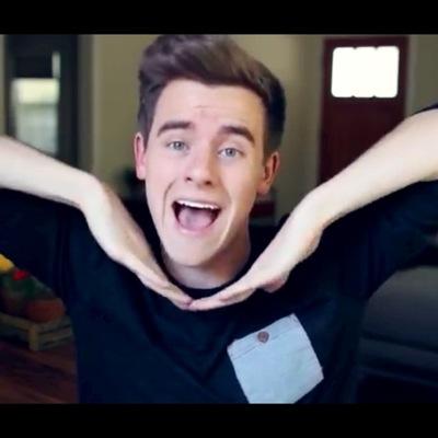 Connor changed my life❤ I love him so much❤✨#StayFrantastic✌https://t.co/kqGhLcfMVy