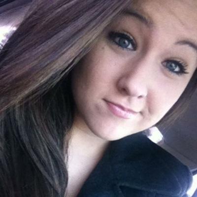 AbbyPittaway's profile picture. Just a small town country girl