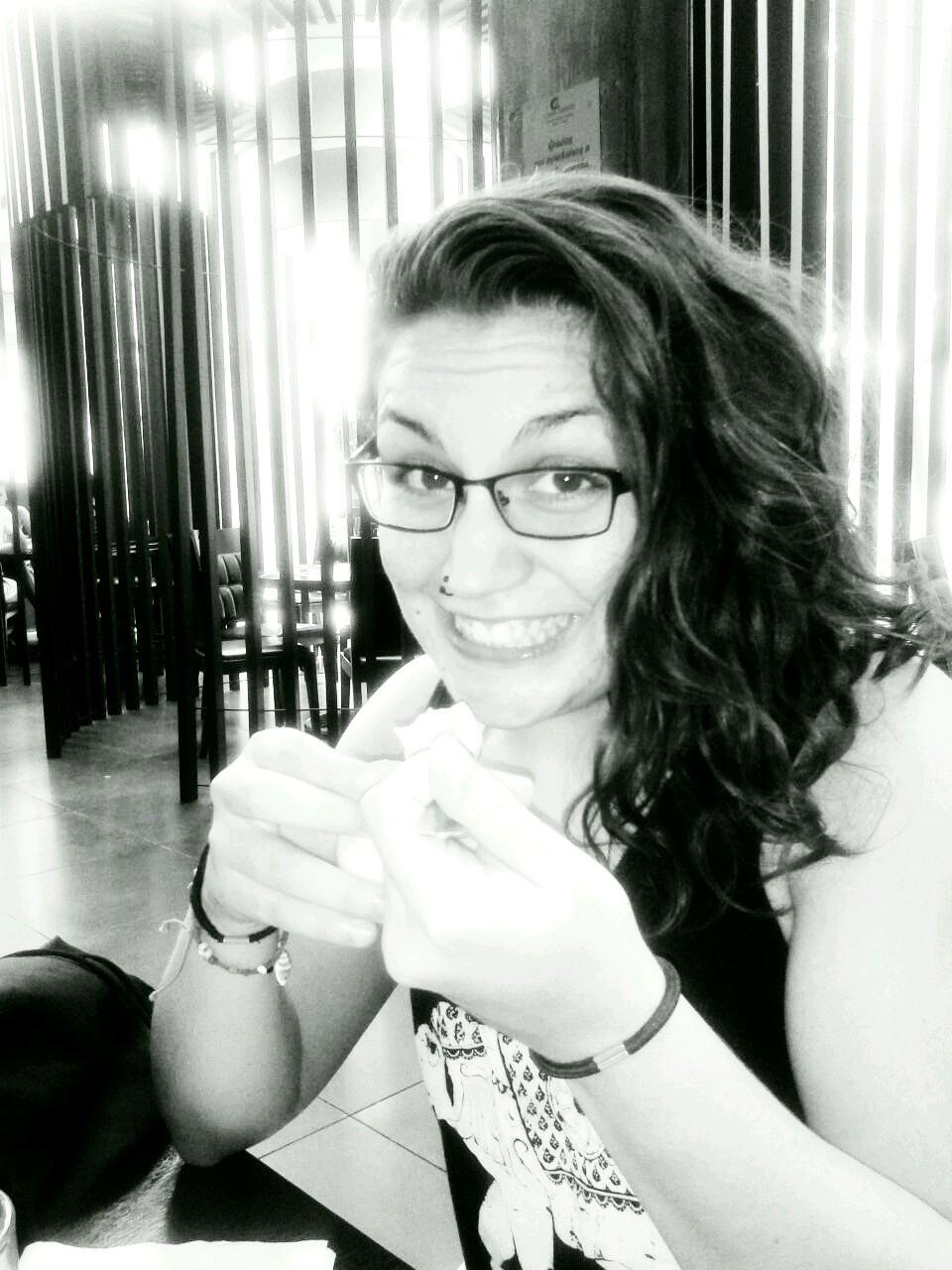 AngelaCaballer4's profile picture. Estudiante de filosofía,especie en peligro de extinción. Despistada,desordenada,desobediente y todo Lo demás..