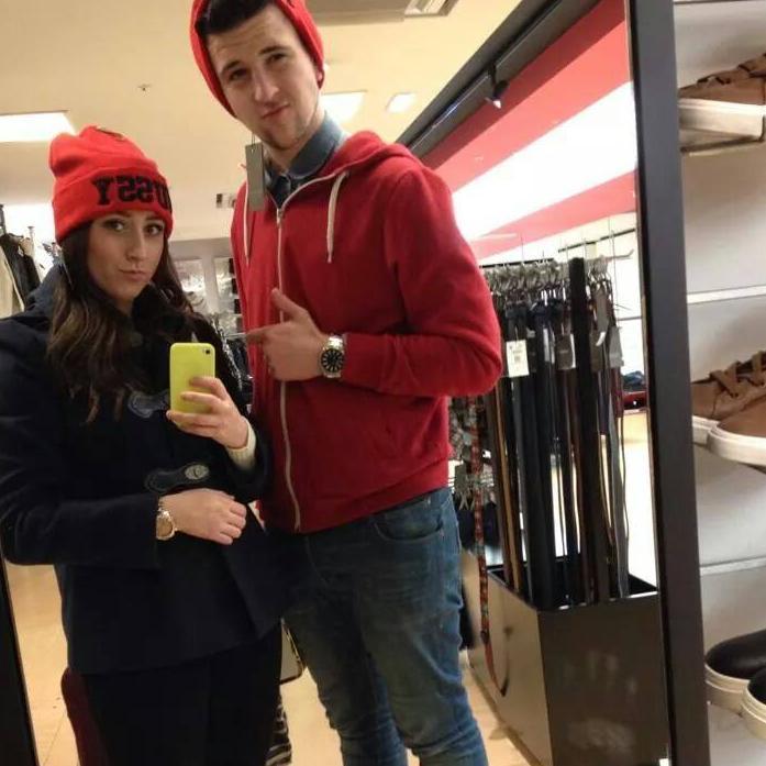 elliottmaher125's profile picture. Not sure how to use this, love music e.g example, calvin harris, monstercat, Eminem etc.