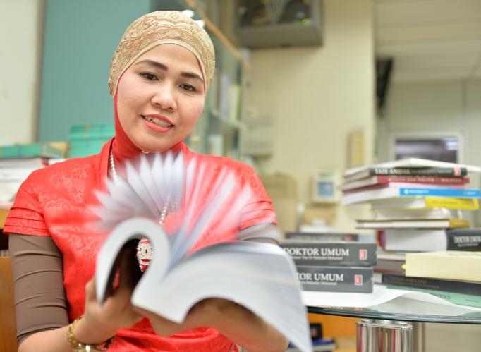 MazuraAziz's profile picture. Terus Bersemangat!