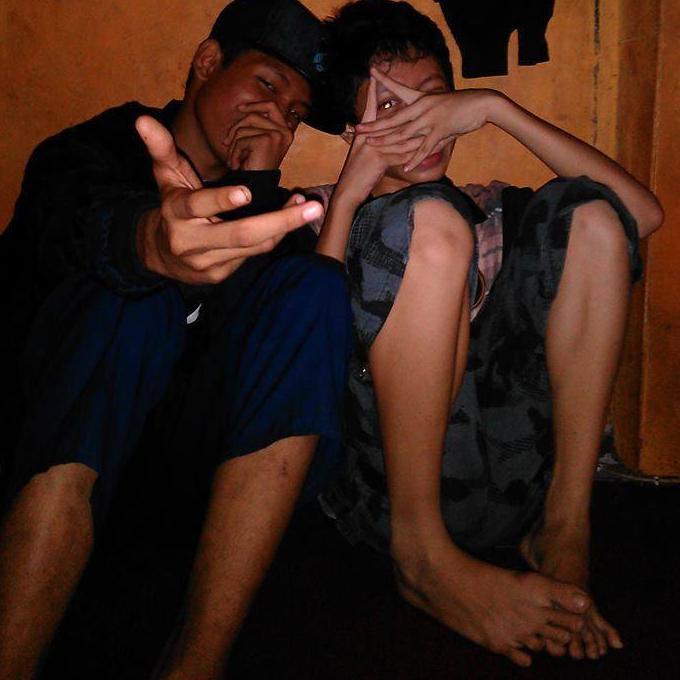 .KaMi aNaK PelaJar....
....DataNg UntUk BeLaJaR....
.......BuKan uNtuK Di HaJaR....
....JadI'..TawUraN Itu WaJar....
....SeBaB Kami SEoRaNG PeLaJAr....

....KaM