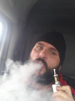 vaping reviewer,  trying to grow my YouTube channel. Quit smoking and start vaping.