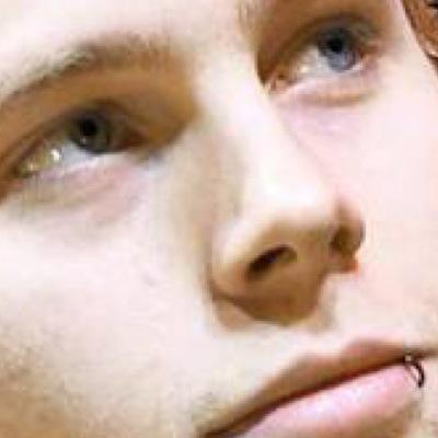FOLLOW @lostbxyniall PLS ILYSM