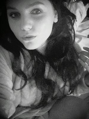 iisabelleeW's profile picture. James Bay//Arctic Monkeys//Catfish And The Bottlemen//Palma Violets//Jake Bugg