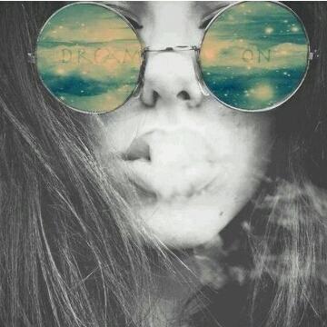 Loo6Myv's profile picture. 