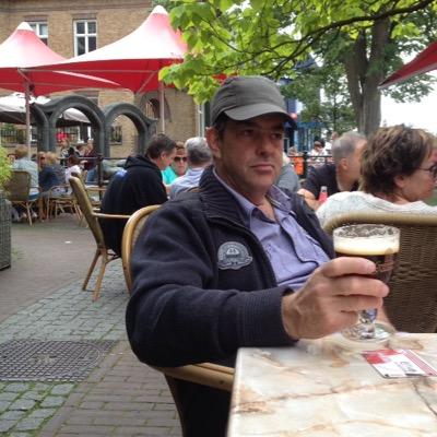 voorman/Teamleider Fred Engels schildewerken.