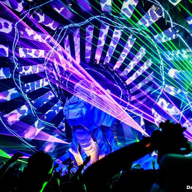 Life starts at 150 bpm and ends at 200 bpm