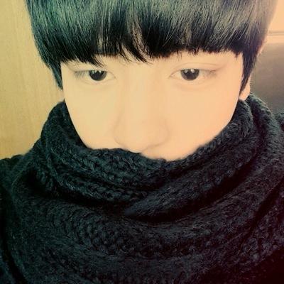 EXO chanyeol แมว,อาหาร,ส่วนสูง'ข้างหลังชานยอล'