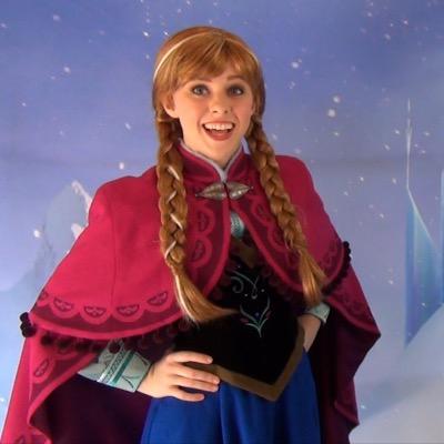 Hi! Im Anna and welcome to my Twitter! Thank you SOO Much for 100 followers! And sorry for not being active so much...