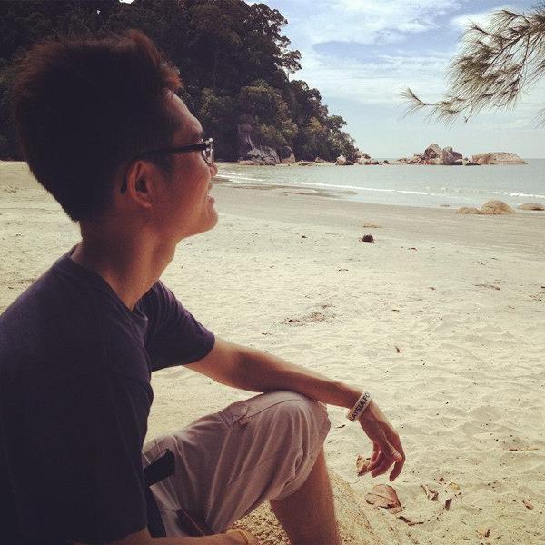 Singer | Guitarist | Beatboxer | Songwriter | Producer | Programmer | Youtuber | Coffee Lover |