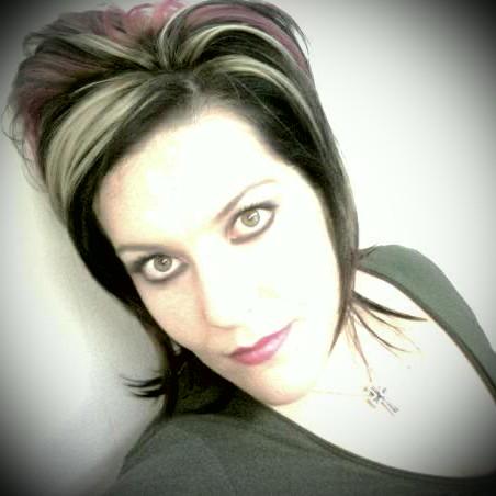 Nikki_xxxooo's profile picture. I don't know how I ended up in here