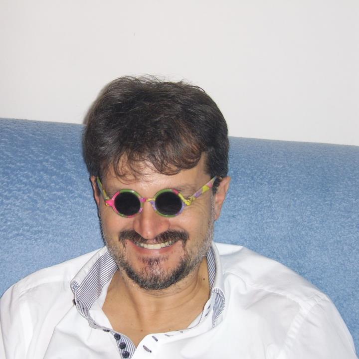 нoвинaр 
жуpнaлисt 
journalist