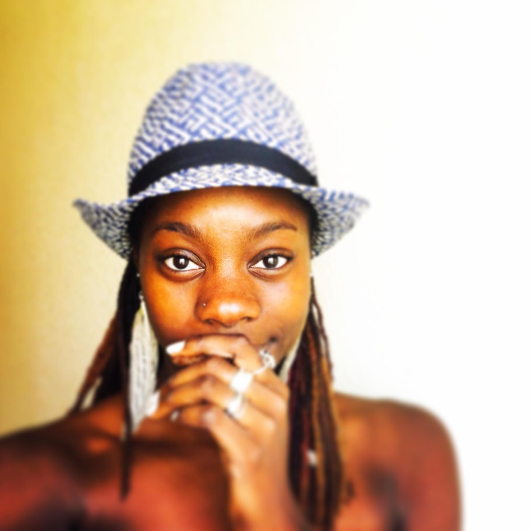 Writer | Blogger | Poet • iBlog ✏️ Everyone has a story - I write to tell mine. Tumblr & Wordpress junkie.