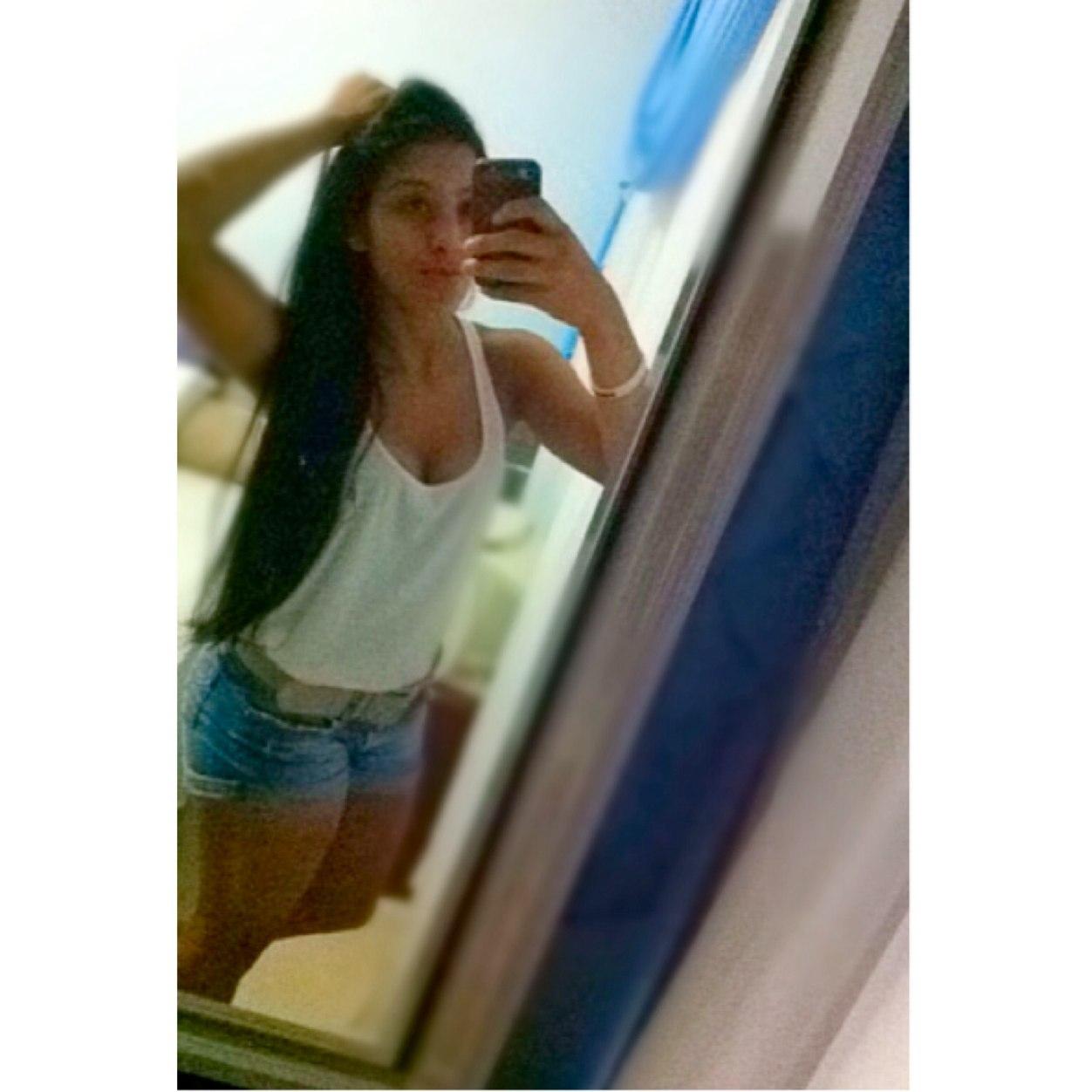 JuliaJumaria Profile Picture