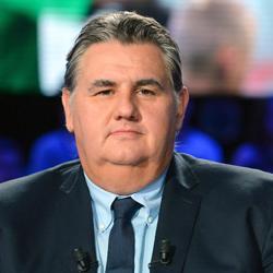 Bon voilà je fais des pronos qui passent souvent avec de très bonnes côtes, et je vend aussi des fixed. ATTENTION ! Le Fixed n'est pas du 100% c'est un mensonge