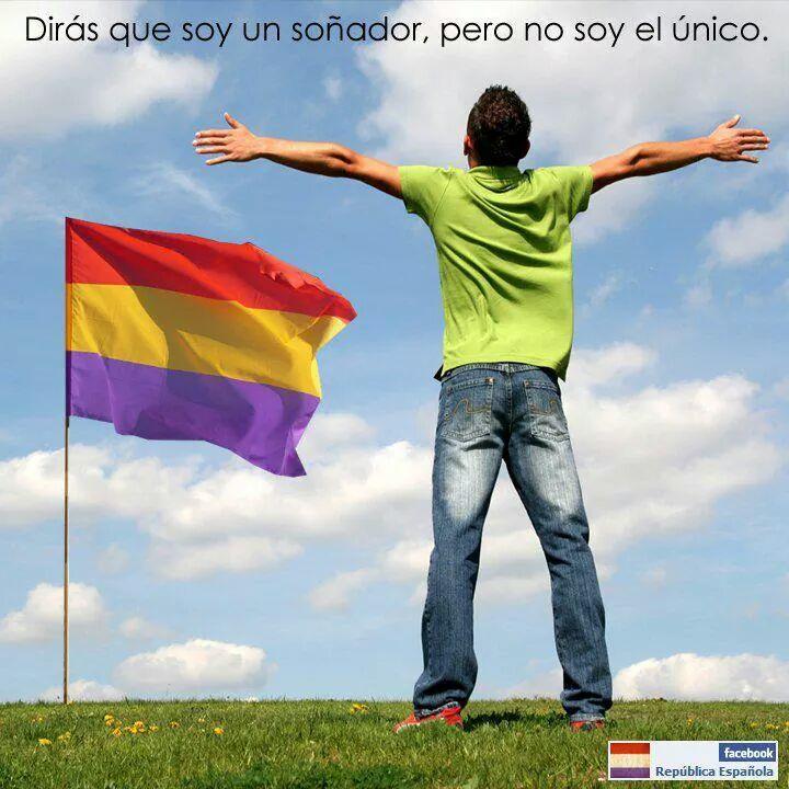 Me preocupa tanta responsabilidad pero la sumo.
Lo que más me llena es cantar.