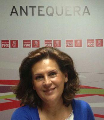 Maestra. Directora General de Participación Ciudadana y Voluntariado de la Junta de Andalucía. Miembro del Comité Director del @PSOEdeAndalucia
