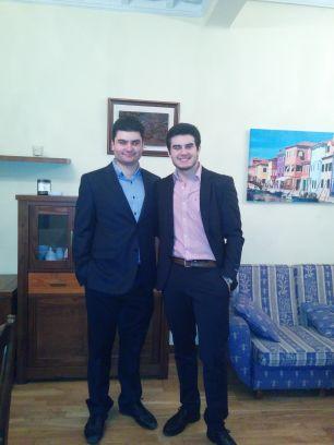 ernestogarciaSP's profile picture. Soy de esa clase de hombres que en las películas siempre está del lado de los malos.