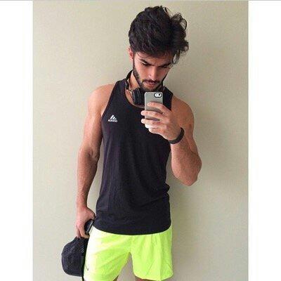 som__100's profile picture. يُقال أني صاحبة هذا الحساب لكن!تُديرة وكيلة اعمالي..