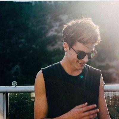 if you like kian we are friends.ツ