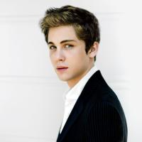 Logan Lerman  (@_ilylogan) 's Twitter Profile