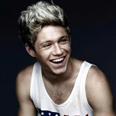 Aqui só pensamos no nosso batata Niall http://t.co/yCZVQRFu5S Only Think Of Our Potato Niall Horan. @NiallOfficial