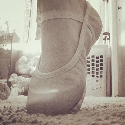 813Dancer's profile picture. hi.... im a young dancer and its my dream to attend The School Of American ballet