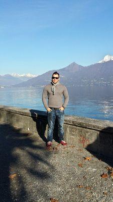 Day-trader, hombre libre y de buenas costumbres .'.