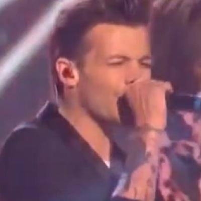 Send love to @louis_tomlinson -@footiekidlouis