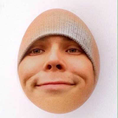 Can you please follow @lovingmynialler and not this acc? :)
