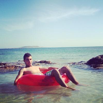 No soy perfecto, ni de lejos buen ejemplo.