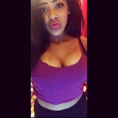 Libbyweekss's profile picture. follow me and ill follow back:). 
http://t.co/cUj5xj0Rxv
libbyweekss - instagram
libbyweeks - snapchat