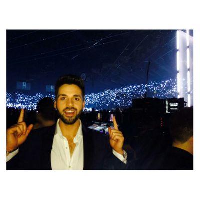 vampire diaries & one direction. ben haenow tweeted me