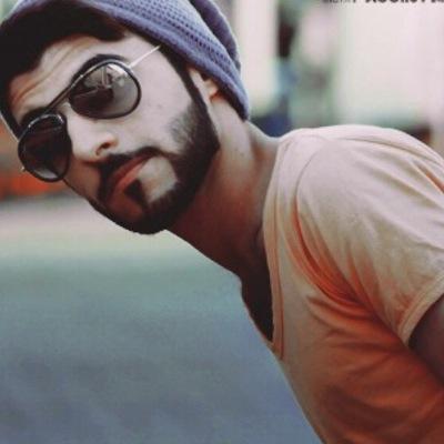 73D5790A ضيفوني على البي بي ام 
add me on BBM 73D5790A